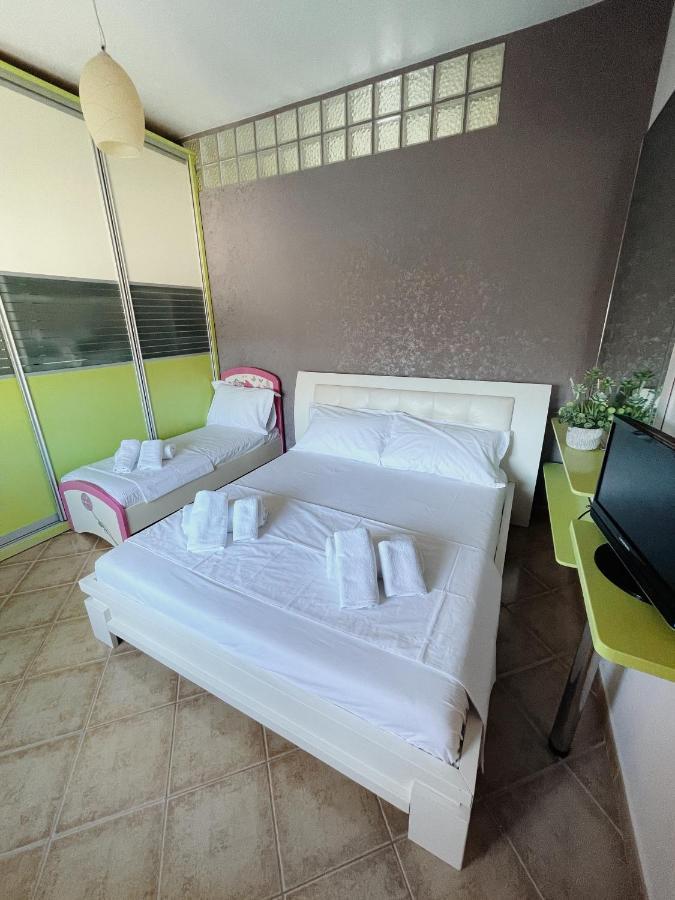 Sunkissed Centre Apartment วญอเรอ ภายนอก รูปภาพ