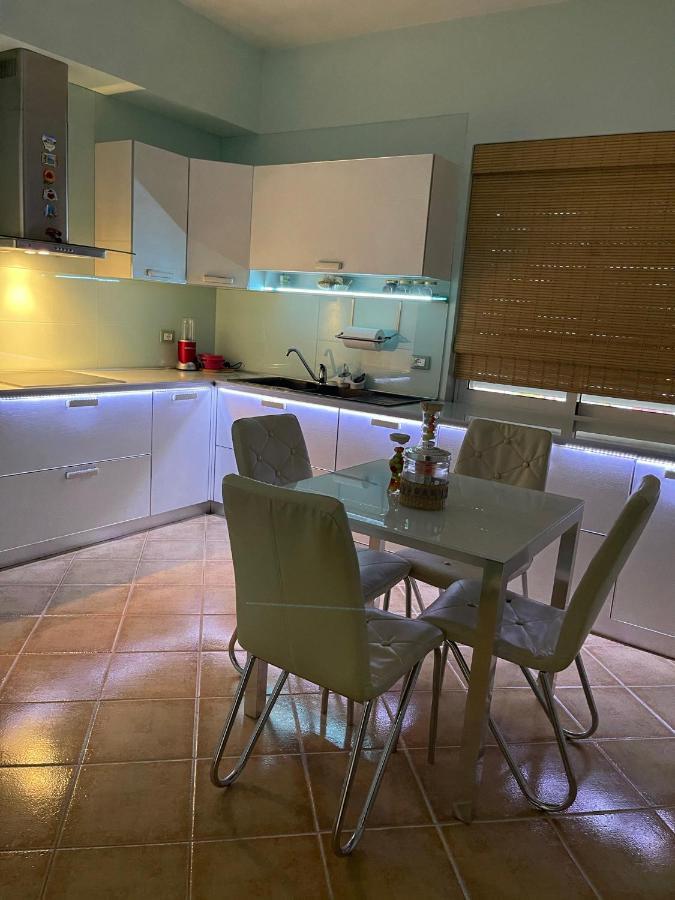Sunkissed Centre Apartment วญอเรอ ภายนอก รูปภาพ