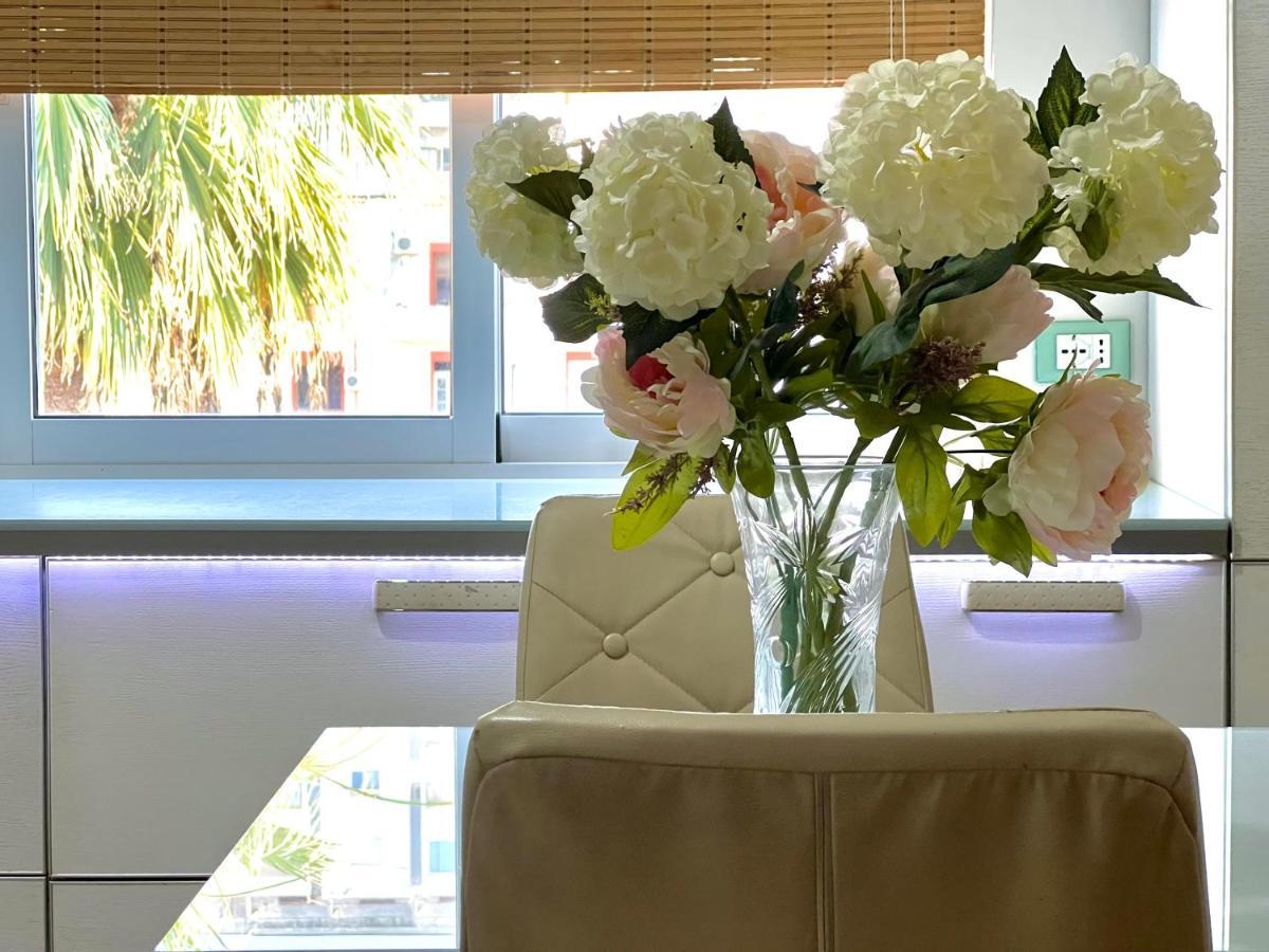 Sunkissed Centre Apartment วญอเรอ ภายนอก รูปภาพ